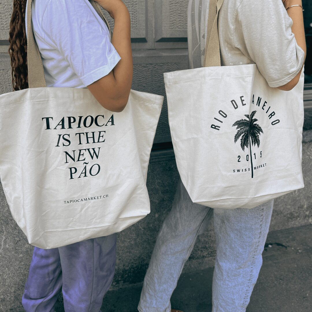 Reusable eco-friendly shoulder bag made with organic materials